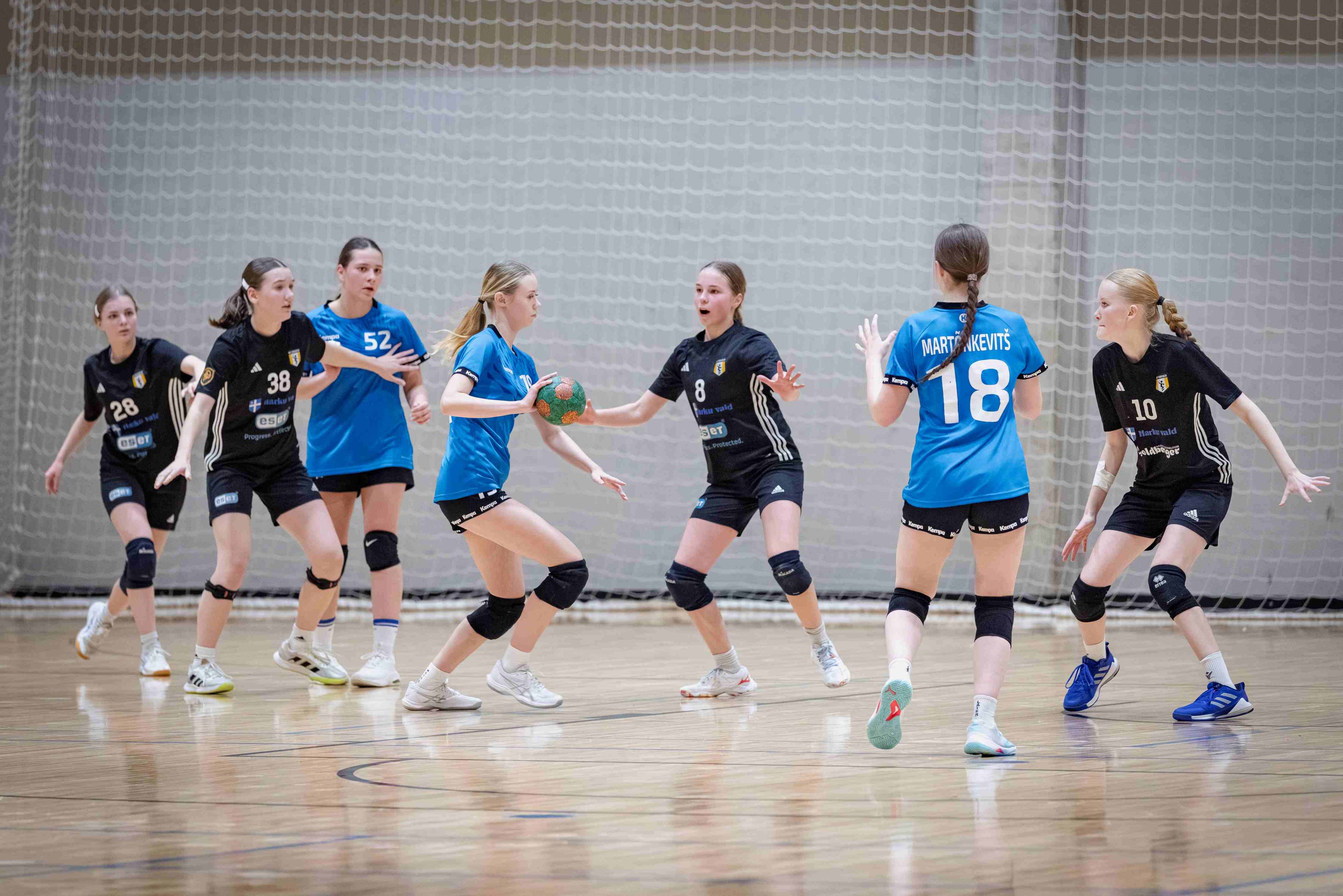 Jätkuvad tütarlaste U17 meistrivõistlused