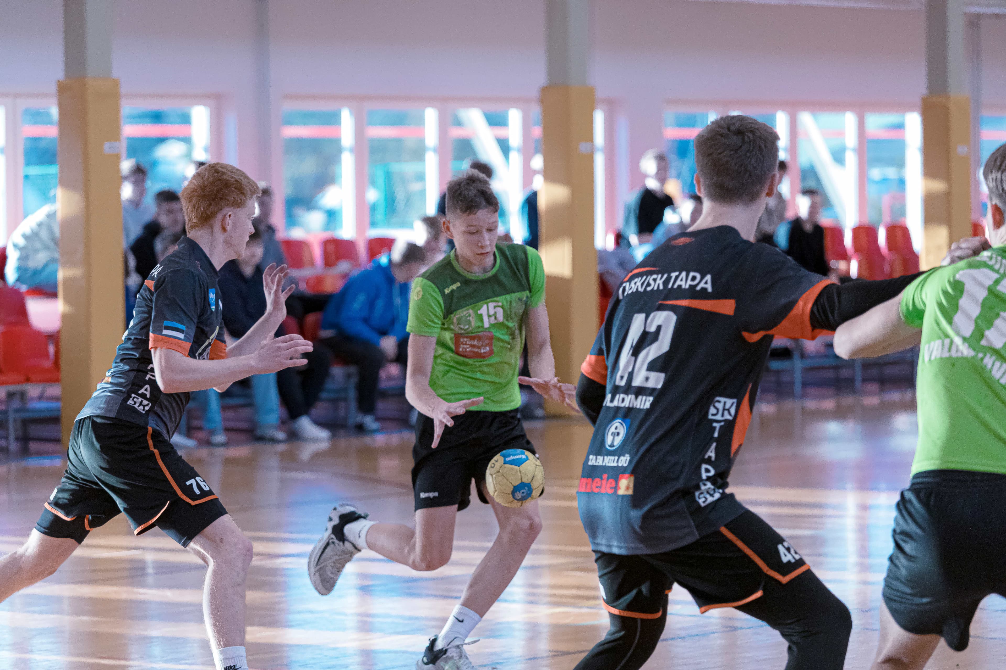 2025 Eesti meistrivõistlustel käsipallis on Tapal noormeeste U17 teisel etapil üks mängupäev seljataga